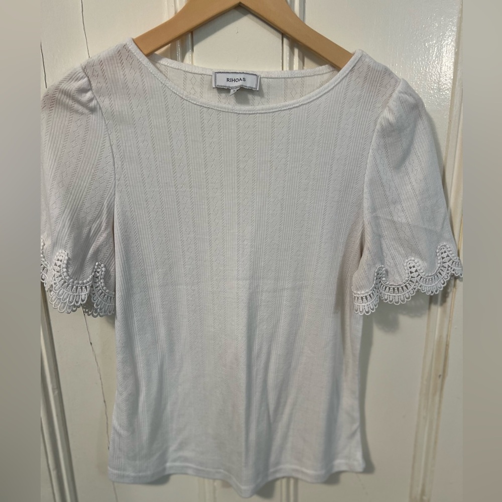 Feminine white blouse
